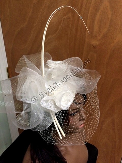Ivory Bridal Fascinator: Vintage Lace, Pearls & Birdcage Veil - Amaris