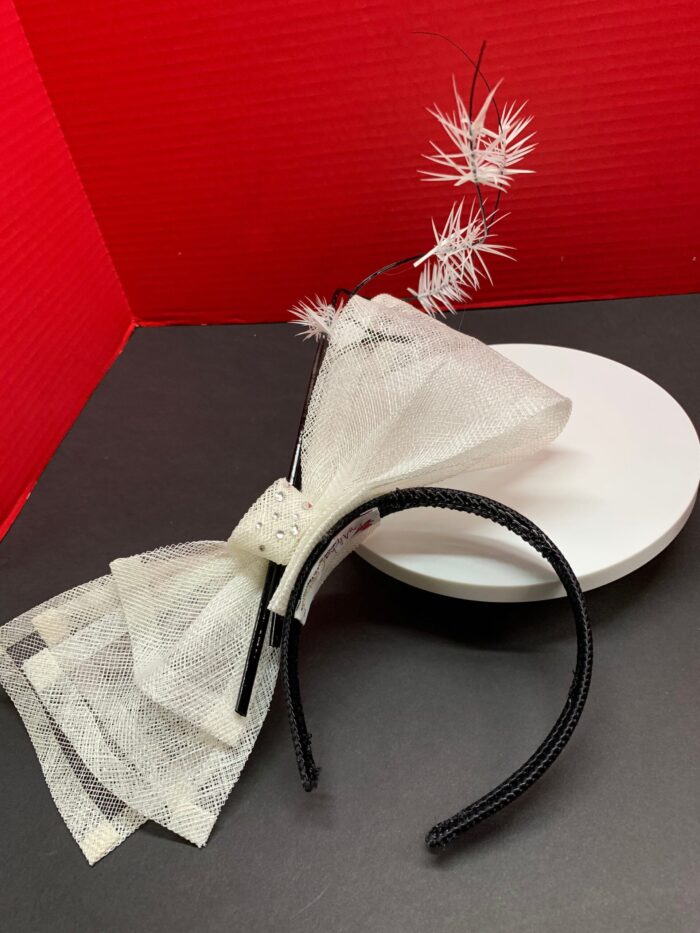 Sandy - White Sinamay Double Bow Fascinator: Black Quills, Modern Derby Headpiece.