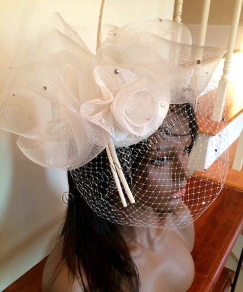 Ivory Bridal Fascinator: Vintage Lace, Pearls & Birdcage Veil - Amaris