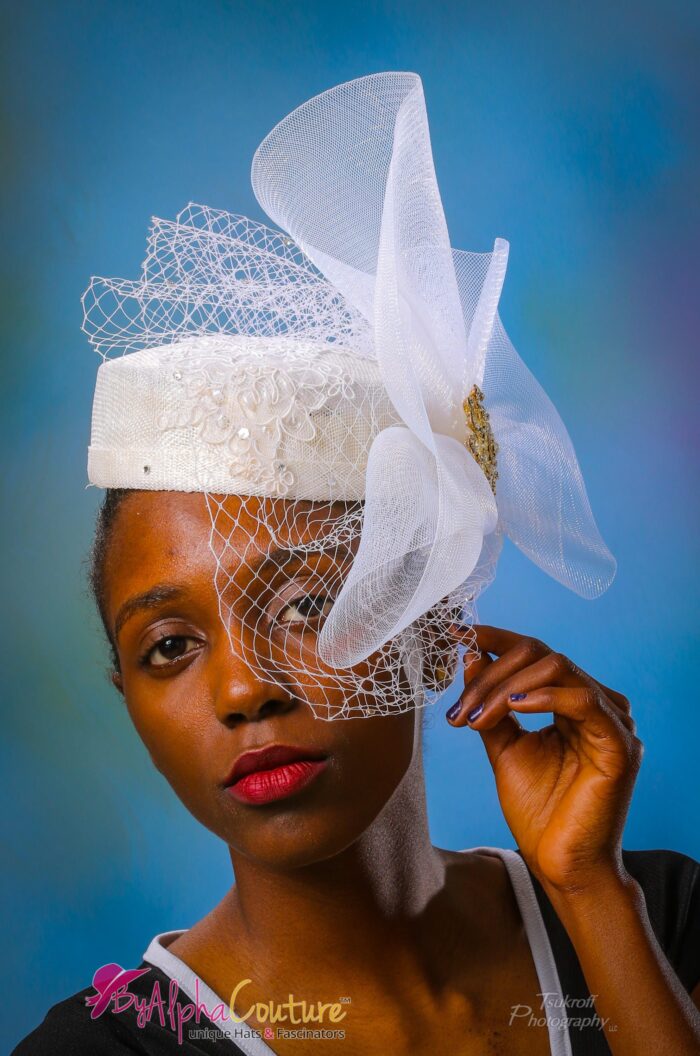 Cindy - Elegant Bridal Fascinator: Silk Appliqué Wedding Headpiece