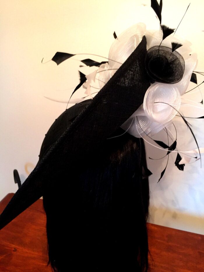 Akech - Cream Hatinator with Red Roses - Royal Ascot Horse Race Hat